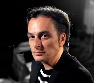 Денес роденден прославува нашиот истакнат пејач, композитор и продуцент Александар Митевски