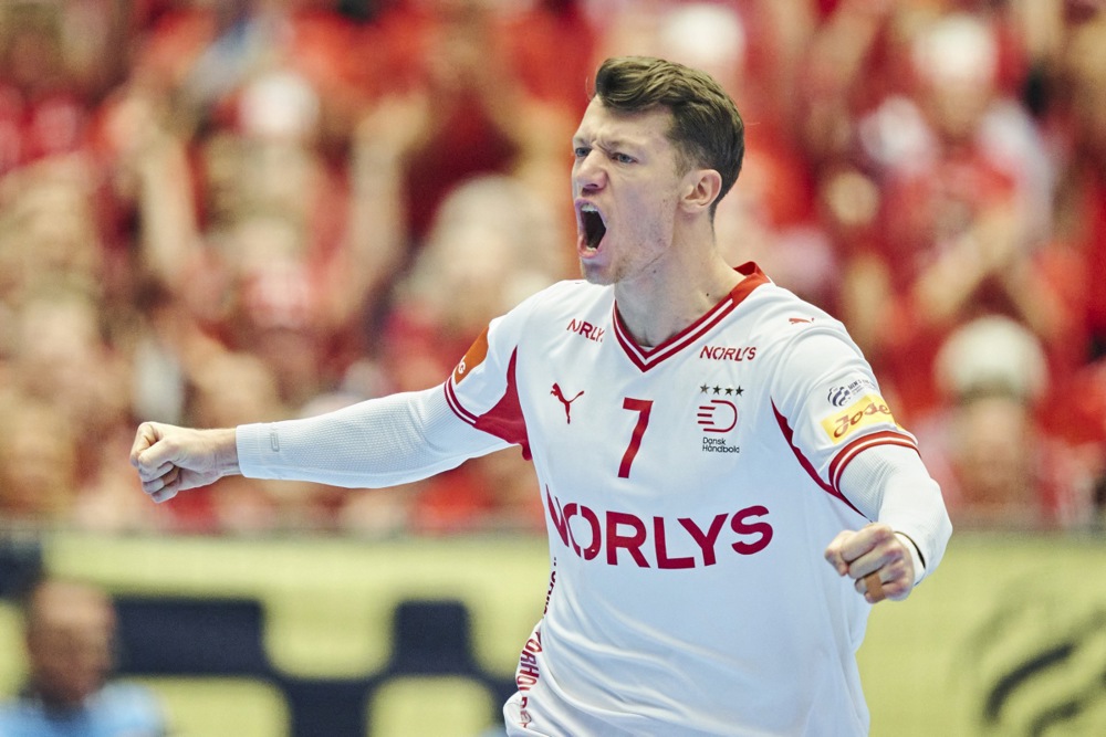 Исланд покажа заби, но Данска е пресилна и се пласира во финале!