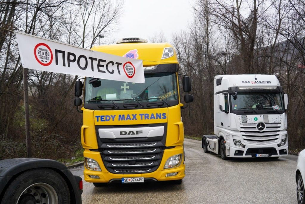 Владата го подржува протестот на транспортерите, ЕУ мора да го олесни пристапот за професионалните возачи