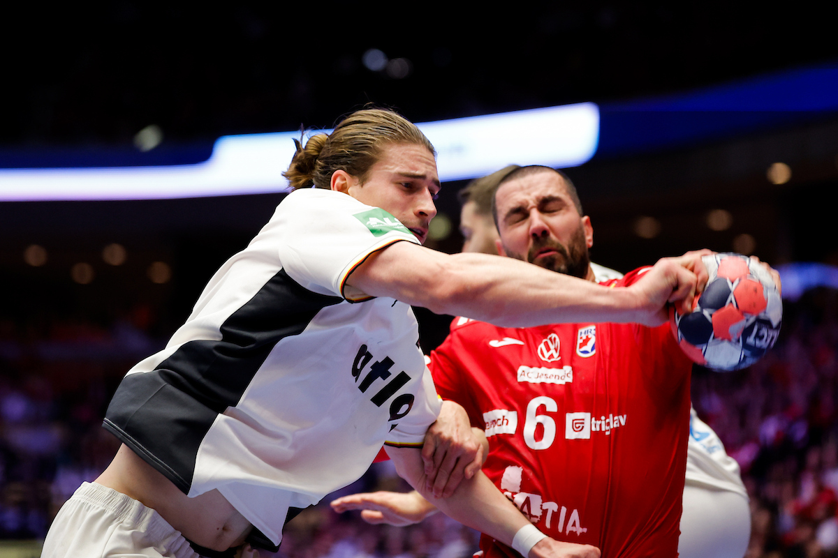 Германија ја сруши Хрватска и по десет години ќе игра за злато!