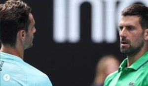 (ВИДЕО+ФОТО) Шок на Австралија Опен: Мусети доминираше со 2:0 против Ѓоковиќ и го предаде мечот