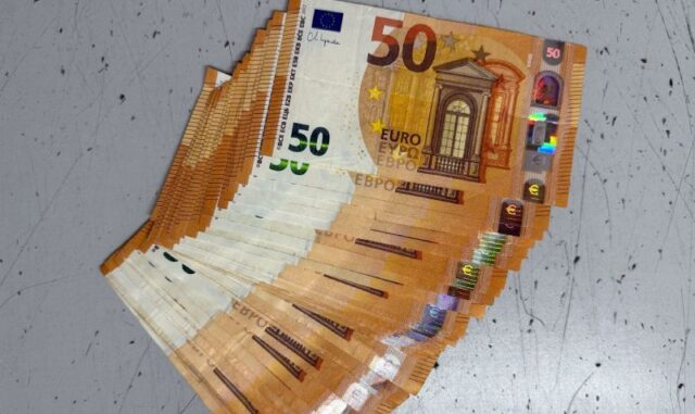 Двајца браќа од Тетово „олеснети“ за сума од 15.000 евра