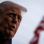 Трамп најави царини од 200 проценти за француски вина и шампањи