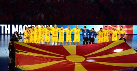 ВИДЕО: „Денес над Македонија“ со многу емоции грмна во Хернинг!