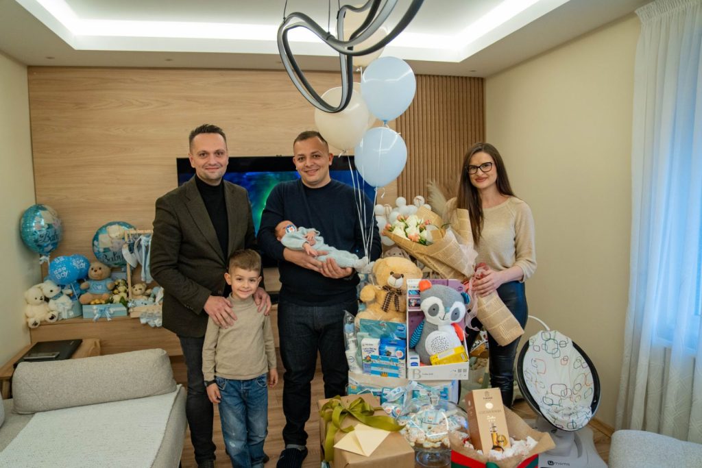 Од оваа година 15.000 денари за секое новороденче во општина Крива Паланка