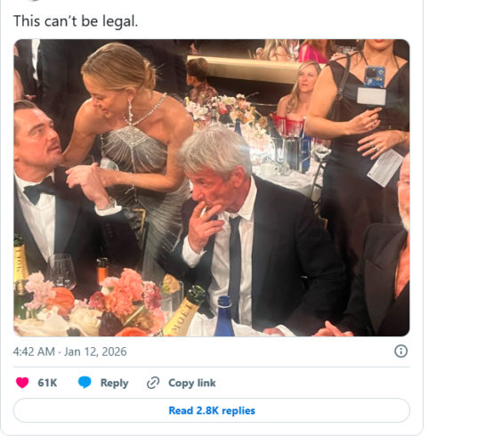 Шон Пен запали цигара на доделувањето на Златните глобуси