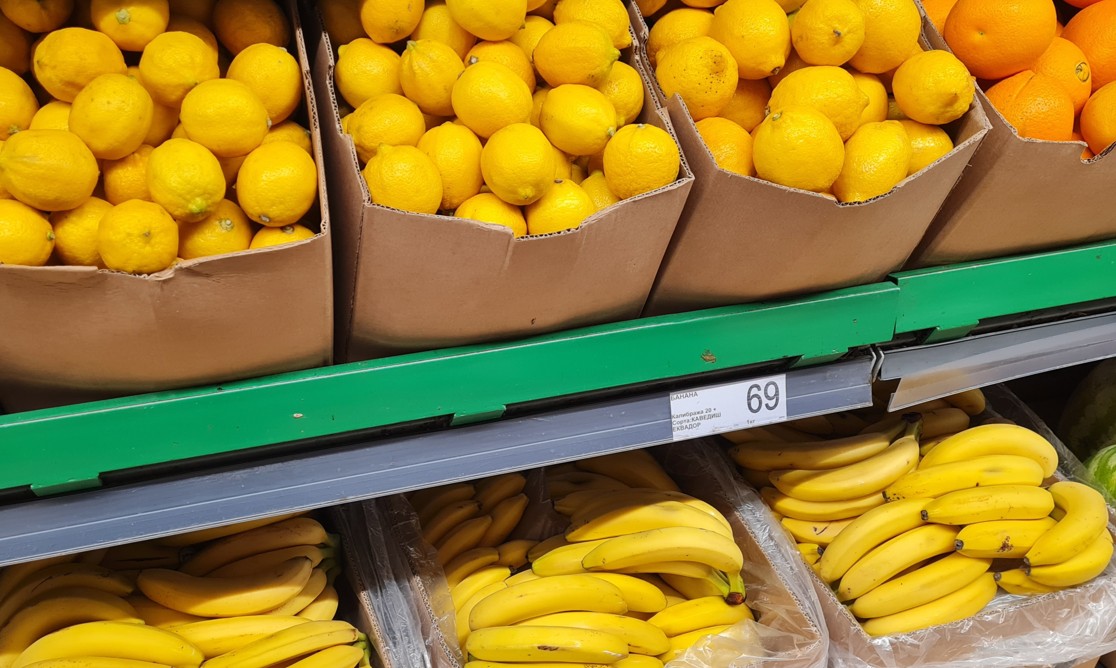 ЕВЕ КАКО ФРАНЦИЈА ГИ ШТИТИ ДОМАШНИТЕ ЗЕМЈОДЕЛЦИ ОД УВОЗОТ НА ПРЕХРАНБЕНИ ПРОИЗВОДИ!