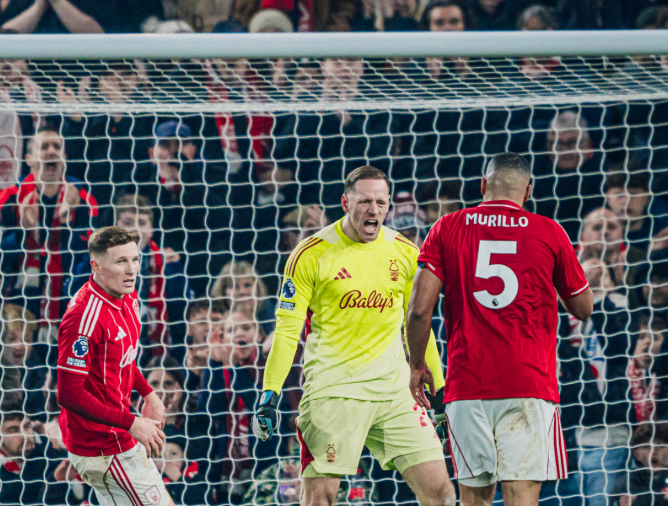 Нотингем го сопре Арсенал во Англија, но затоа Баерн Минхен е незадржлив во Бундеслигата