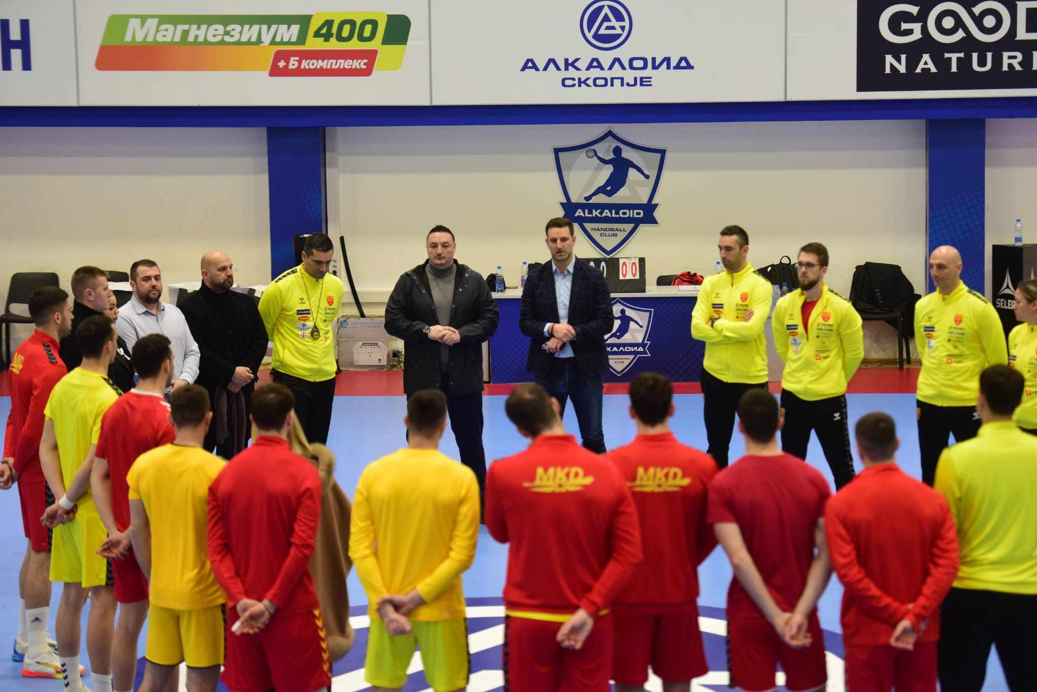 Министерот Ристовски им посака среќа и успех на ракометарите