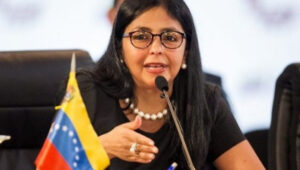 Потпретседателката на Венецуела: Владата не знае каде се Мадуро и неговата сопруга