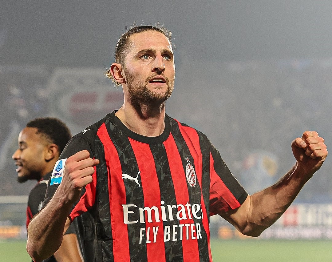 Блесок на Рабио, Милан останува во борбата за титулата (ВИДЕО)