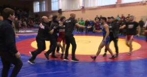 Борач во Бугарија збесна по судиска одлука, ама судијката го мавна со тупаница (ВИДЕО)