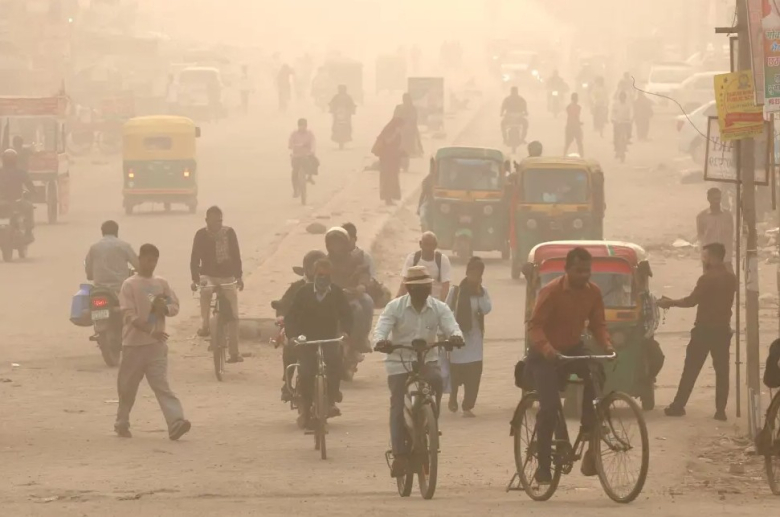 Воздухот во Њу Делхи е како да пушите пола кутија цигари на ден