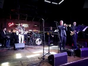 ПАРУСИОН“ ВО МКЦ: АВТОРСКИ ФЈУЖН ЗВУК ВО СРЦЕТО НА ЖИВИОТ РИТАМ