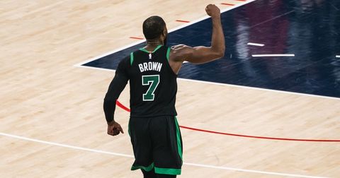 ВИДЕО: Бостон го разнесе залетаниот ЛА Клиперс, Кари главен во западното дерби