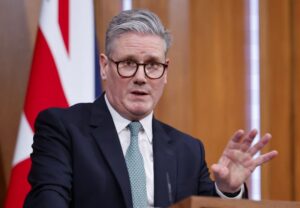 Стармер ја исклучи можноста за воена интервенција на Трамп во Гренланд