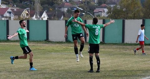 Каменица Саса ги започна подготовките – целта е опстанок во Втората лига!