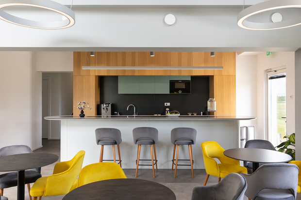 Компанија „Стокуќа“: Од индустриска хала до нов мултифункционален идентитет во Јесенице, Словенија