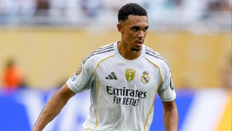 Можно ли е Трент Александер-Арнолд да заврши на „Олд Трафорд“?