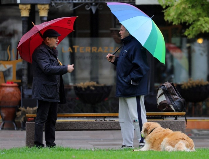 Облачно со дожд и јужен ветер
