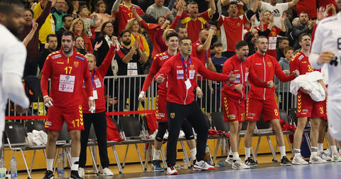 ОФИЦИЈАЛНИ ТИМОВИ: Лазаров направи две промени во составот за Португалија!