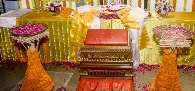 ФОТО| Будините скапоцени камења Пиправа изложени во Индија првпат по откривањето