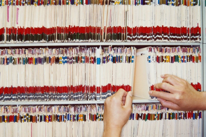 Фантомски фирми продаваат податоци од здравствени картони