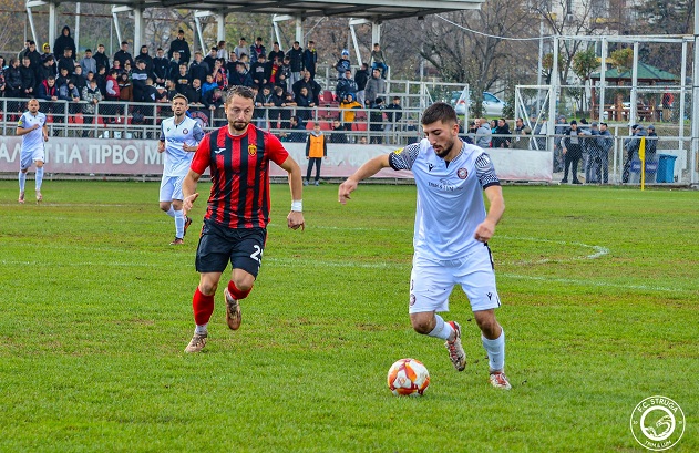 Струга позајми четири фудбалери, три во ВМФЛ и еден во ПМФЛ