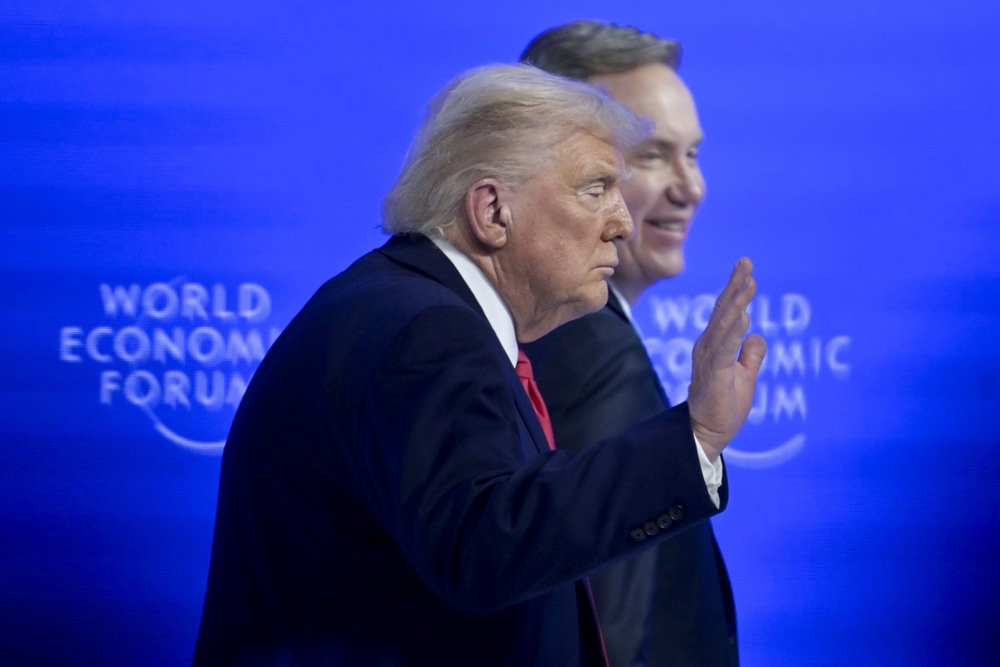 (Видео) Додека Трамп бил во зградата на конгресниот центар во Давос се активирал противпожарен аларм