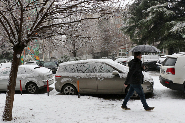 И ова е Скопје…конечно падна снег