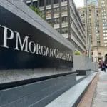 Приходите од тргување ѝ помогнаа на „JPMorgan“ силно да ја започне сезоната на заработка