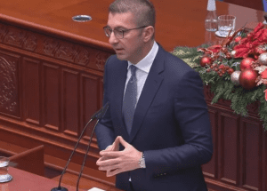 Мицкоски: Стапката на сиромаштија во Македонија се намалува