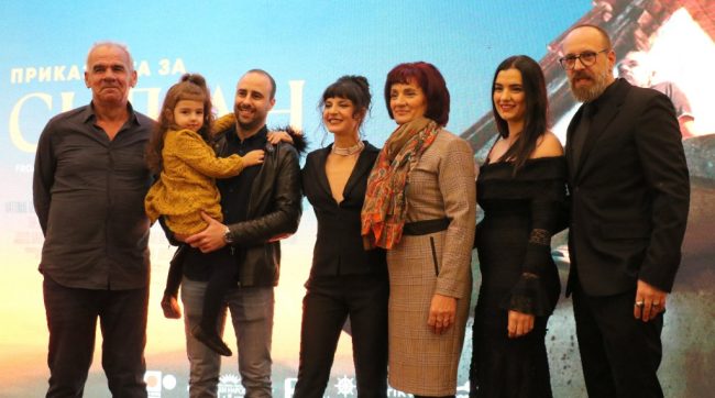 СКРИЕНИТЕ ЧОВЕЧКИ ПРИКАЗНИ ОД МАКЕДОНИЈА СЕ СУШТИНАТА НА НАШАТА КУЛТУРА, РЕЧЕ ТАМАРА КОТЕВСКА НА ПРЕМИЕРАТА НА „ПРИКАЗНАТА ЗА СИЛЈАН“