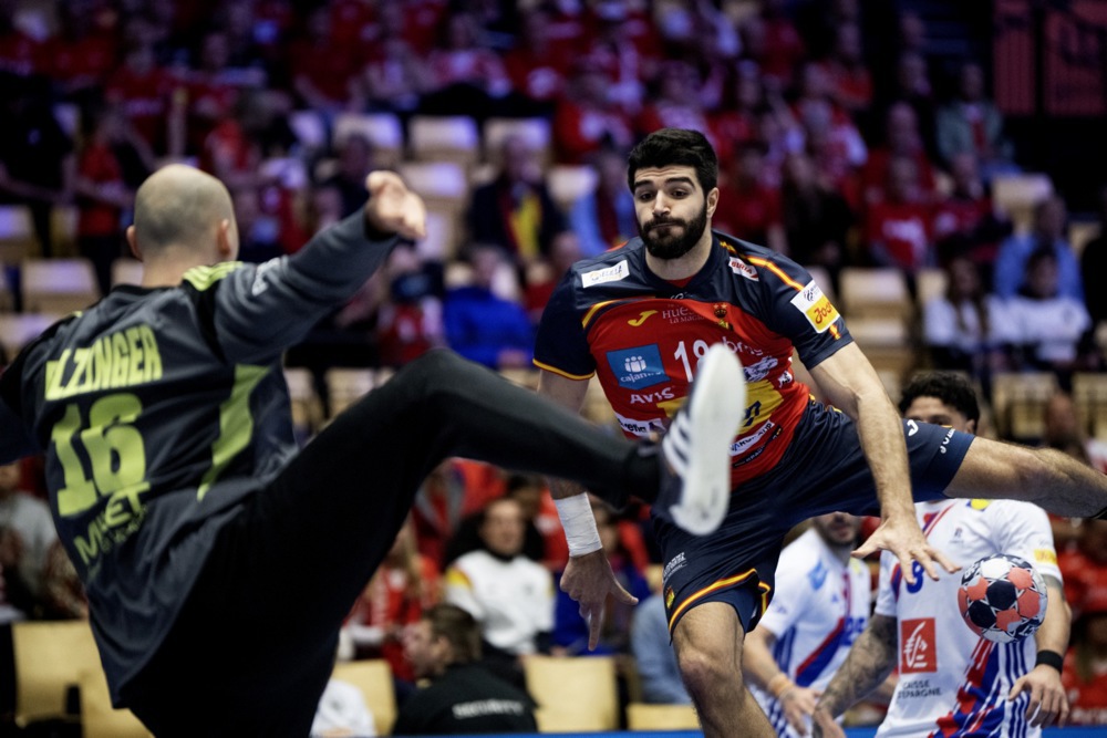 Европскиот шампион повторно на колена: Шпанија ја шокира Франција!