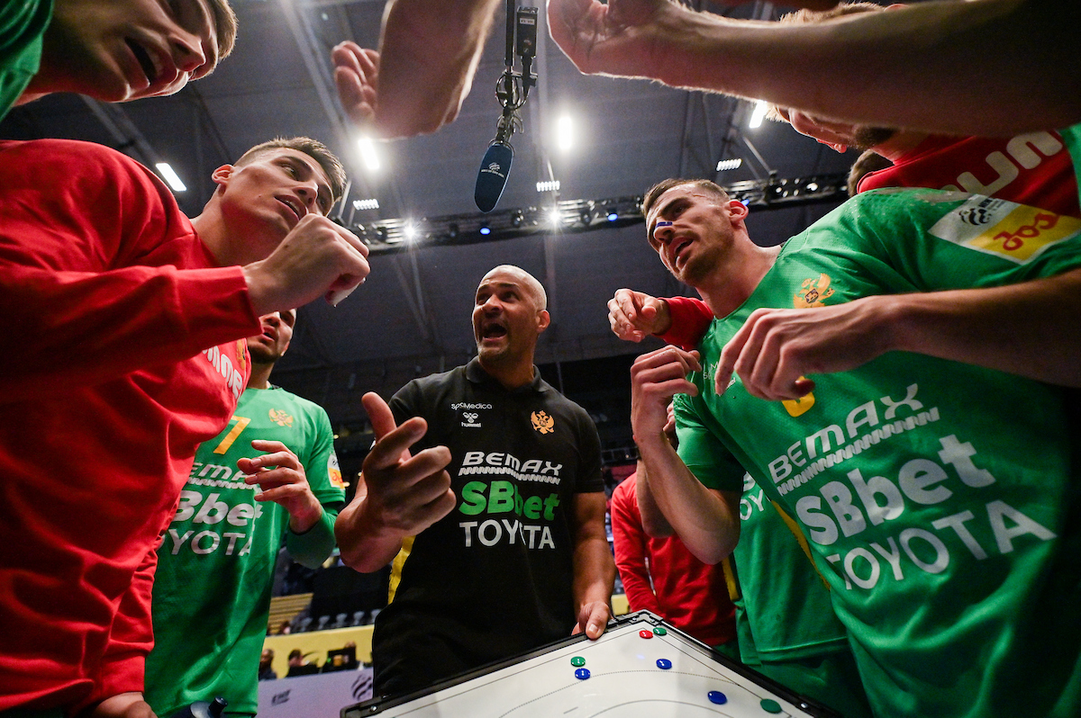 Црна Гора на дното, но Динар не мисли да си оди – сакаме пласман на СП 2027