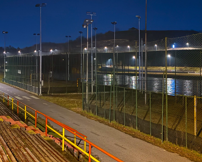 ЃОРЃИЕВСКИ НАЈАВИ РЕКОНСТРУКЦИЈА НА КЕЈОТ НА ВАРДАР: Подновување со нови спортски реквизити