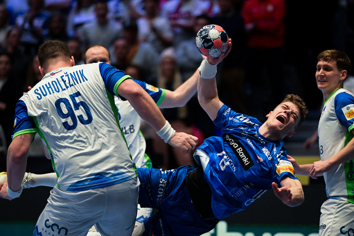 Португалија ja шокираше моќната Данска, Словенија го скрши сонот на Фараните,  Исланд пред Унгарија во главна фаза