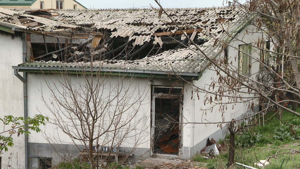 Помислата на моите две деца ми даде сила да продолжам да дишам, кажа сведок што го преживеал пожарот во „Пулс“