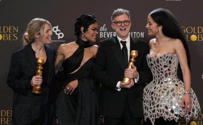 ЧЕТИРИ ЗЛАТНИ ГЛОБУСИ ЗА „ЕДНА БИТКА ПО ДРУГА“, ШАЛАМЕ ГО ПОБЕДИ ДИКАПРИО ЗА НАЈДОБАР АКТЕР