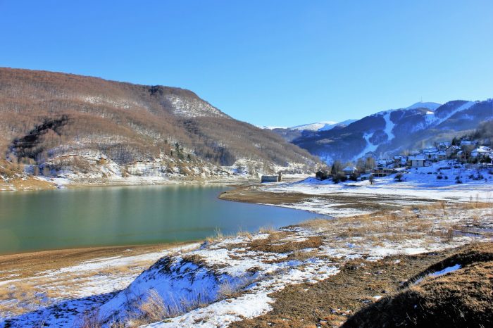 СЕЗОНА НА СПОРТСКИ РИБОЛОВ: На Мавровско Езеро е дозволен до 31 мај за време на викенд и државни празници