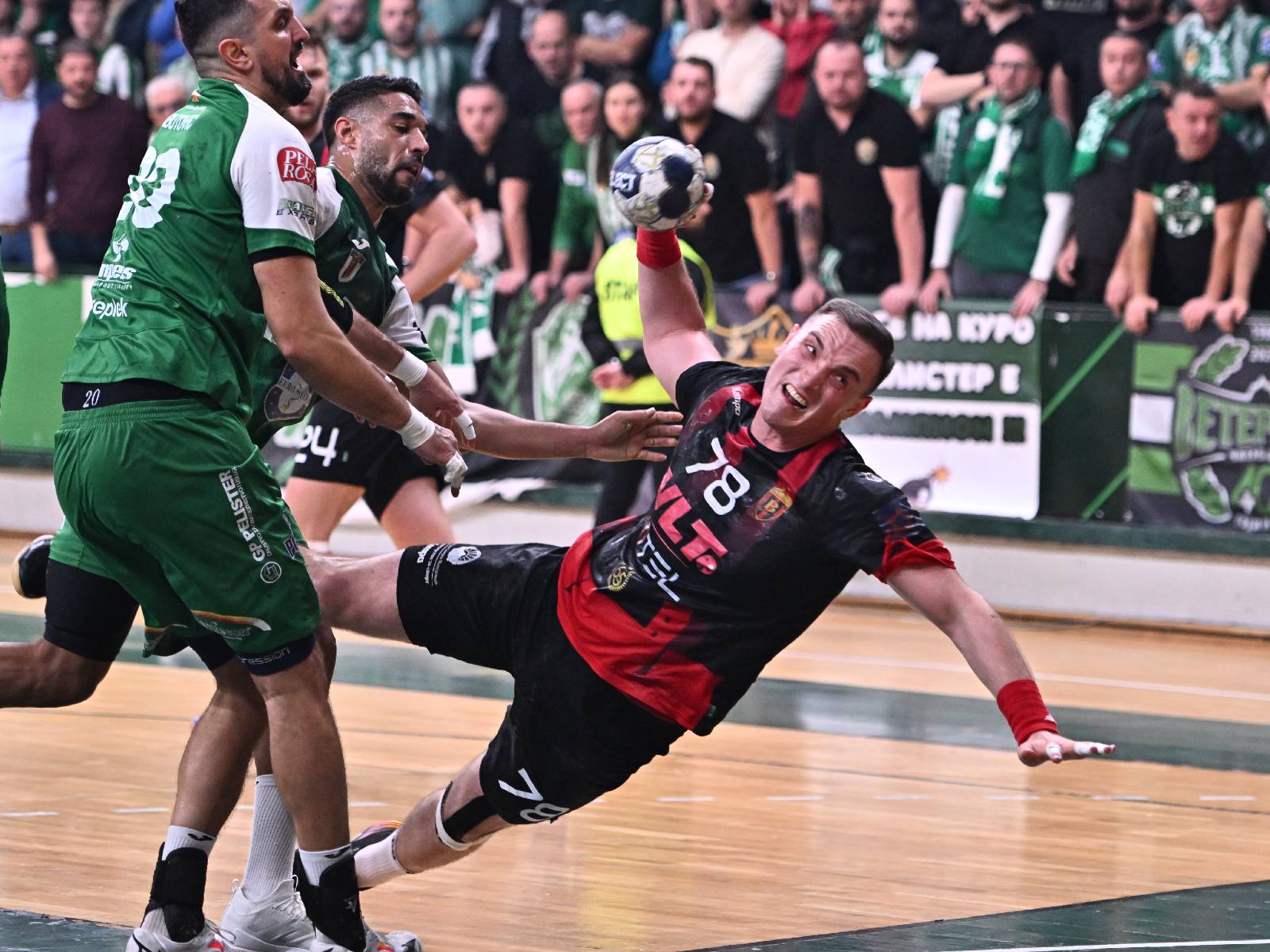 Познати полуфиналните двојки: Вардар против Слован Љубљана на турнирот во Хрватска