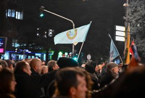 (Фото + Видео) Масовен протест на работниците во Скопје: Ако не ја зголемите минималната плата, доаѓаме по вашите плати