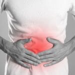 Ракот на дебелото црево сè повеќе ги погодува младите под 50 години – обрнете внимание на овие два клучни симптоми!