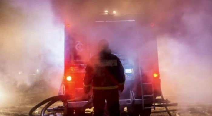 Пожарот кај Тутунски комбинат локализиран, нема повредени