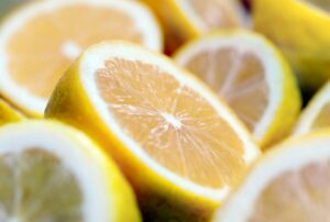 Зошто лимонот е задолжителен во зимската исхрана