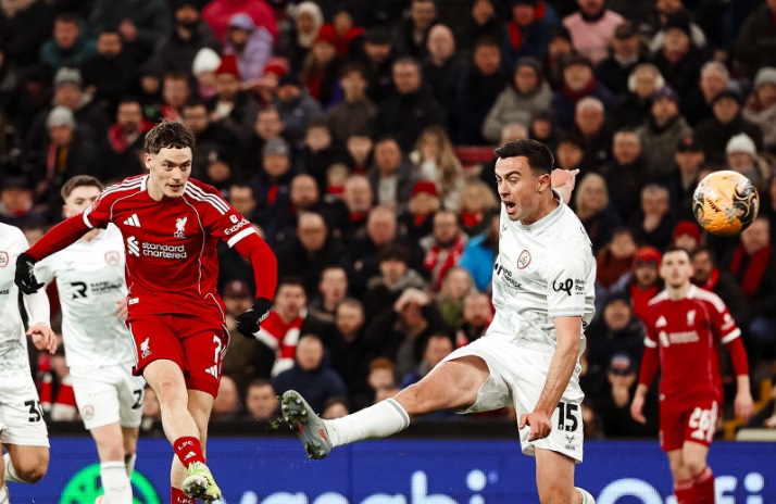 Магија на Собослаи: Ливерпул го елиминира Барнсли од ФА-купот (ВИДЕО)