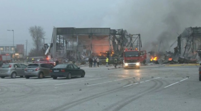 Тројца загинати, две исчезнати и седуммина повредени во пожар во фабрика во грчкиот град Трикала