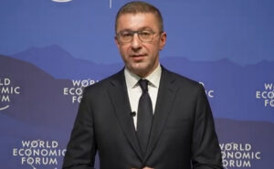 Мицкоски за Давос: Не бев статист – моите говори беа проследени со аплауз