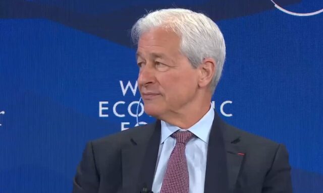 Дајмон: Потребни се посилни НАТО и Европа, САД сега се помалку доверливи