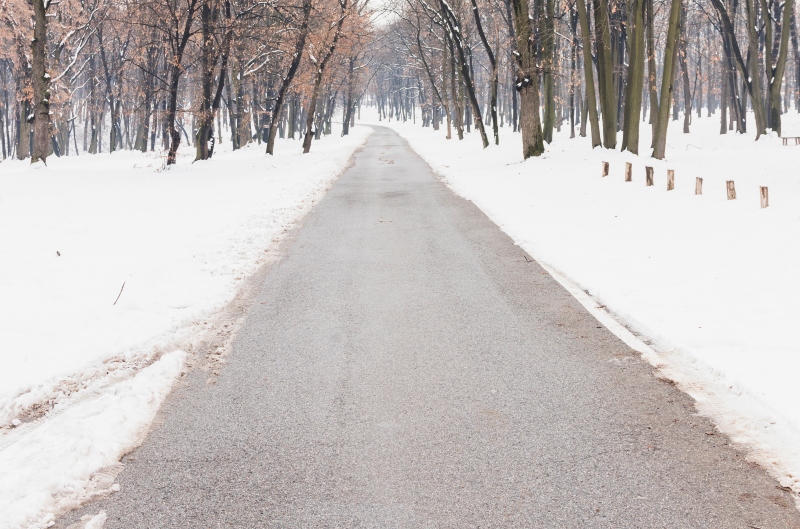 Бетон што сам се загрева – ги топи снегот и мразот без употреба на сол